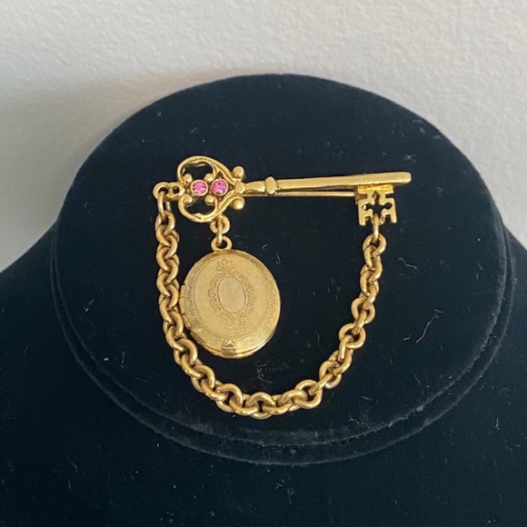 Vintage Gold Tone Key with Dangle Chain and Locket Brooch - Picture 1 of 7